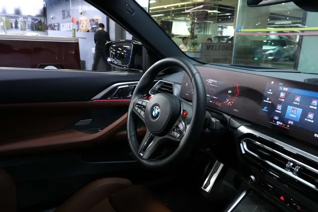 BMW M4 2023 M4 Coupé M xDrive Versión Thunder interior foto 19 BMW M4 2023 M4 Coupé M xDrive Versión Thunder interior foto 19