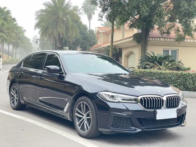 BMW 5 Series 2022 Second change 525Li M Sports suit exterior photo 3 BMW 5 Series 2022 Second change 525Li M Sports suit exterior photo 3