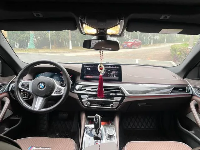 BMW 5 Series 2022 Second change 525Li M Sports suit exterior photo 5 BMW 5 Series 2022 Second change 525Li M Sports suit exterior photo 5