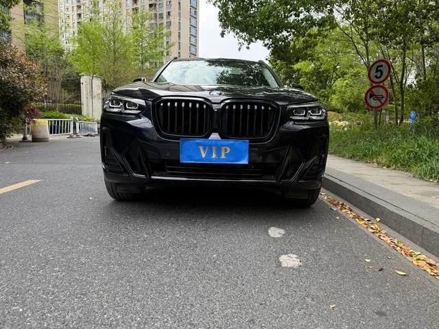 BMW X3 2022 xDrive30i Líder M Traje de noche Yao exterior foto 3 BMW X3 2022 xDrive30i Líder M Traje de noche Yao exterior foto 3