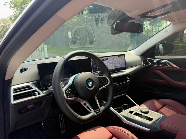 BMW 4 Series 2024 425i M Conjunto deportivo interior foto 15 BMW 4 Series 2024 425i M Conjunto deportivo interior foto 15