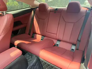 BMW 4 Series 2024 425i M Conjunto deportivo interior foto 17 BMW 4 Series 2024 425i M Conjunto deportivo interior foto 17