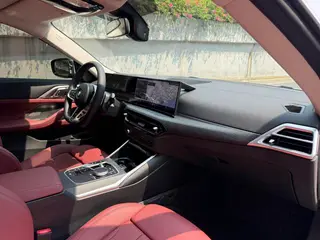 BMW 4 Series 2024 425i M Conjunto deportivo interior foto 19 BMW 4 Series 2024 425i M Conjunto deportivo interior foto 19