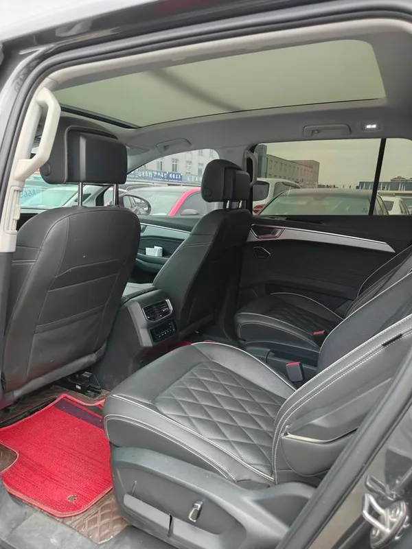 Volkswagen Talagon 2021 380TSI Edición insignia de tracción en las cuatro ruedas interior foto 9