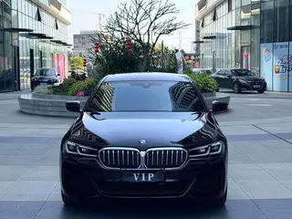 BMW 5 Series 2022 Second change 530Li Leading Type M Sports suit exterior photo 2 BMW 5 Series 2022 Second change 530Li Leading Type M Sports suit exterior photo 2