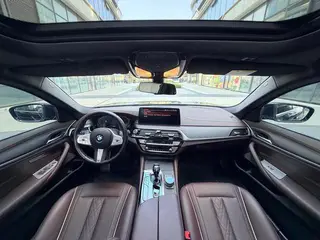 BMW 5 Series 2022 Second change 530Li Leading Type M Sports suit exterior photo 6 BMW 5 Series 2022 Second change 530Li Leading Type M Sports suit exterior photo 6