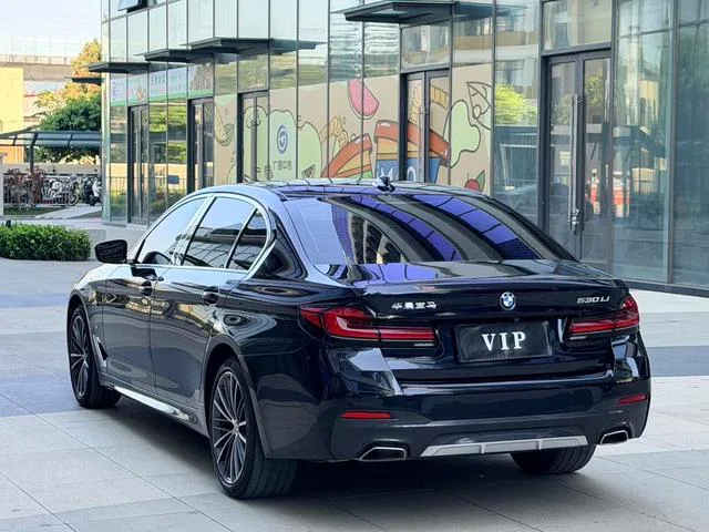 BMW 5 Series 2022 Second change 530Li Leading Type M Sports suit exterior photo 7 BMW 5 Series 2022 Second change 530Li Leading Type M Sports suit exterior photo 7