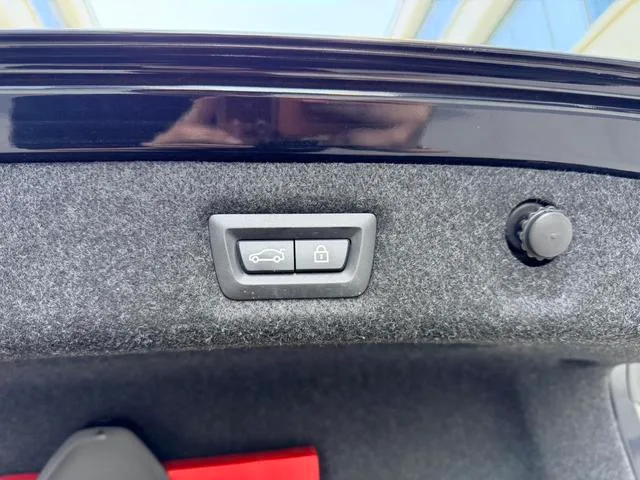 BMW 5 Series 2022 Second change 530Li Leading Type M Sports suit interior photo 17 BMW 5 Series 2022 Second change 530Li Leading Type M Sports suit interior photo 17