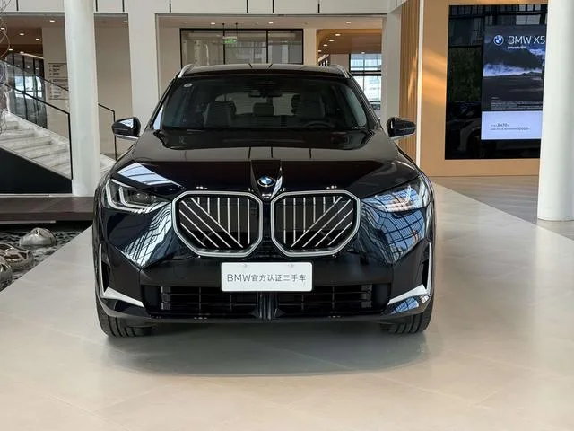BMW X3 2025 xDrive30L Tipo de lujo M Conjunto deportivo exterior foto 8 BMW X3 2025 xDrive30L Tipo de lujo M Conjunto deportivo exterior foto 8