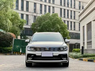 Volkswagen Tiguan L 2021 330TSI Transmission automatique à deux roues motrices R-Line Version de plus en plus extérieur photo 2