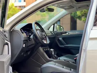 Volkswagen Tiguan L 2021 330TSI Transmission automatique à deux roues motrices R-Line Version de plus en plus extérieur photo 4