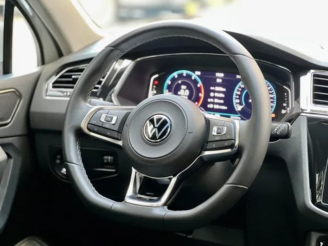 Volkswagen Tiguan L 2021 330TSI Transmission automatique à deux roues motrices R-Line Version de plus en plus extérieur photo 10