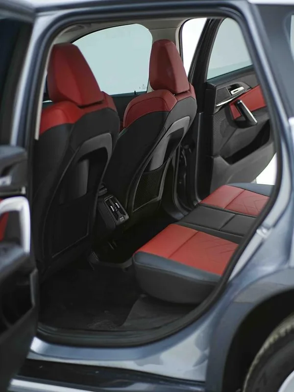 BMW X1 2023 sDrive20Li X Traje de diseño interior foto 12 BMW X1 2023 sDrive20Li X Traje de diseño interior foto 12