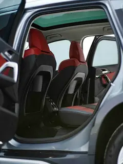 BMW X1 2023 sDrive20Li X Traje de diseño interior foto 14 BMW X1 2023 sDrive20Li X Traje de diseño interior foto 14
