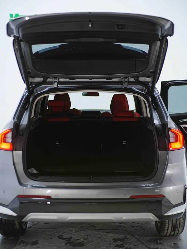 BMW X1 2023 sDrive20Li X Traje de diseño interior foto 15 BMW X1 2023 sDrive20Li X Traje de diseño interior foto 15
