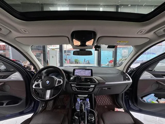 BMW X3 2021 xDrive28i M Спортивный костюм интерьер фото 12 BMW X3 2021 xDrive28i M Спортивный костюм интерьер фото 12