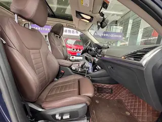 BMW X3 2021 xDrive28i M Спортивный костюм интерьер фото 13 BMW X3 2021 xDrive28i M Спортивный костюм интерьер фото 13