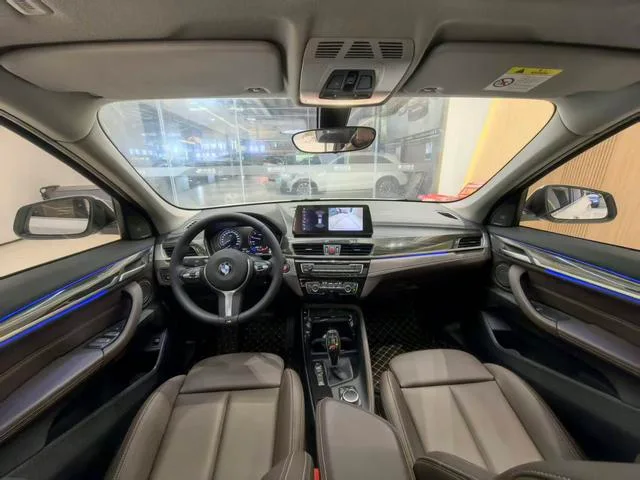 BMW X1 2022 xDrive25Li Tipo de lujo interior foto 10 BMW X1 2022 xDrive25Li Tipo de lujo interior foto 10