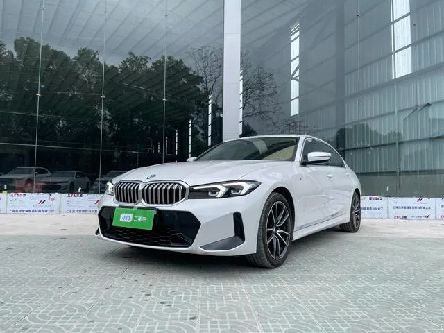 BMW 3 Series 2023 320Li M Sports suit exterior photo 1 BMW 3 Series 2023 320Li M Sports suit exterior photo 1