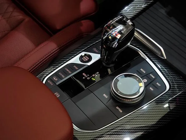BMW X3 2022 xDrive30i Leading Type M Obsidian Night Suit interior photo 10 BMW X3 2022 xDrive30i Leading Type M Obsidian Night Suit interior photo 10