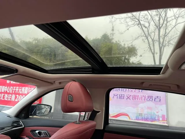 BMW 3 Series 2023 325Li M Sports Night Suit interior photo 15 BMW 3 Series 2023 325Li M Sports Night Suit interior photo 15