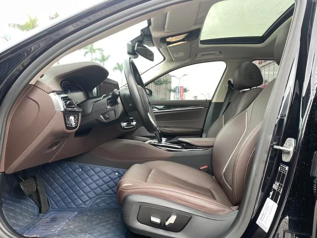 BMW 5 Series 2022 Модификация 525Li Роскошный набор экстерьер фото 10 BMW 5 Series 2022 Модификация 525Li Роскошный набор экстерьер фото 10