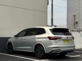 Volkswagen Viloran 2022 380TSI Acabado premium exterior foto 6 Volkswagen Viloran 2022 380TSI Acabado premium exterior foto 6