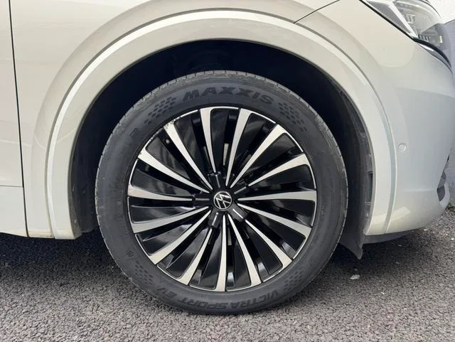 Volkswagen Viloran 2022 380TSI Acabado premium exterior foto 7 Volkswagen Viloran 2022 380TSI Acabado premium exterior foto 7