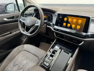 Volkswagen Viloran 2022 380TSI Acabado premium interior foto 16 Volkswagen Viloran 2022 380TSI Acabado premium interior foto 16
