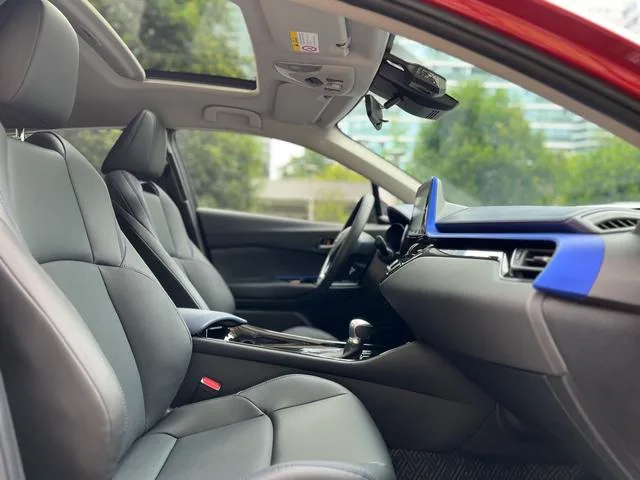 Toyota C-HR 2021 2.0L Edición de lujo interior foto 14 Toyota C-HR 2021 2.0L Edición de lujo interior foto 14