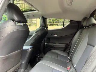 Toyota C-HR 2021 2.0L Edición de lujo interior foto 15 Toyota C-HR 2021 2.0L Edición de lujo interior foto 15