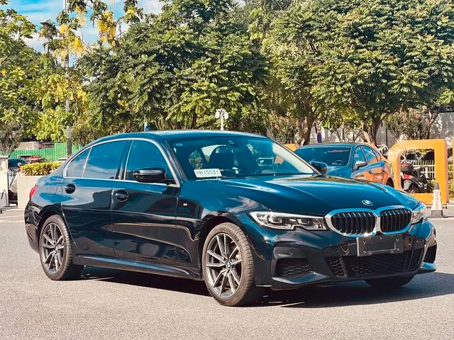 BMW 3 Series 2021 Reforma 325Li M Conjunto deportivo exterior foto 3 BMW 3 Series 2021 Reforma 325Li M Conjunto deportivo exterior foto 3