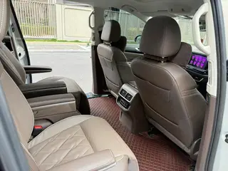 Volkswagen Viloran 2022 380TSI Acabado premium interior foto 11 Volkswagen Viloran 2022 380TSI Acabado premium interior foto 11