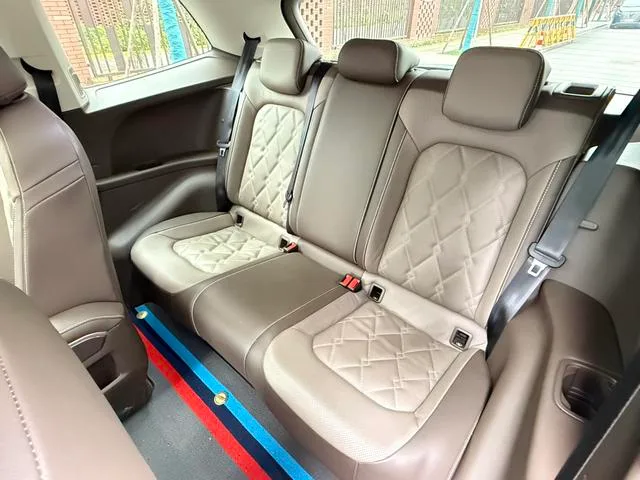 Volkswagen Viloran 2022 380TSI Acabado premium interior foto 16 Volkswagen Viloran 2022 380TSI Acabado premium interior foto 16