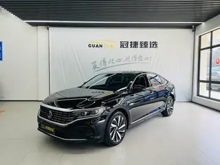 Volkswagen Passat 2023 380TSI Роскошная версия