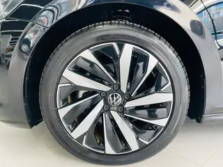Volkswagen Passat 2023 380TSI Luxury Edition exterior photo 3 Volkswagen Passat 2023 380TSI Luxury Edition exterior photo 3