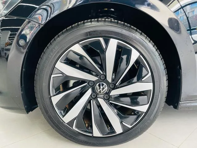 Volkswagen Passat 2023 380TSI Luxury Edition exterior photo 3 Volkswagen Passat 2023 380TSI Luxury Edition exterior photo 3