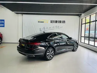 Volkswagen Passat 2023 380TSI Luxury Edition interior photo 17 Volkswagen Passat 2023 380TSI Luxury Edition interior photo 17