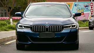 BMW 5 Series 2022 530Li Tipo administrativo M Conjunto deportivo exterior foto 2 BMW 5 Series 2022 530Li Tipo administrativo M Conjunto deportivo exterior foto 2