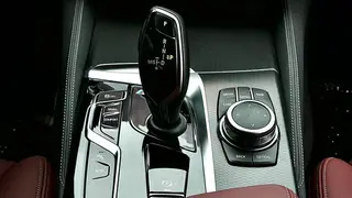 BMW 5 Series 2022 530Li Tipo administrativo M Conjunto deportivo exterior foto 6 BMW 5 Series 2022 530Li Tipo administrativo M Conjunto deportivo exterior foto 6