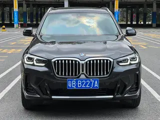 BMW X3 2022 xDrive25i M Conjunto deportivo exterior foto 4