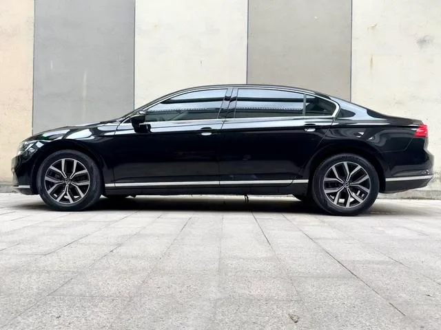 Volkswagen Magotan 2020 330TSI DSG Leader extérieur photo 5