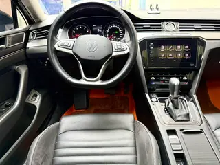 Volkswagen Magotan 2020 330TSI DSG Leader intérieur photo 11