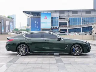 BMW 8 Series 2022 840i xDrive Coupé de cuatro puertas M Conjunto deportivo exterior foto 5 BMW 8 Series 2022 840i xDrive Coupé de cuatro puertas M Conjunto deportivo exterior foto 5