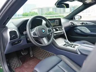 BMW 8 Series 2022 840i xDrive Coupé de cuatro puertas M Conjunto deportivo exterior foto 6 BMW 8 Series 2022 840i xDrive Coupé de cuatro puertas M Conjunto deportivo exterior foto 6