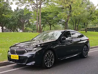 BMW 6 Series GT 2024 630i M Traje deportivo
