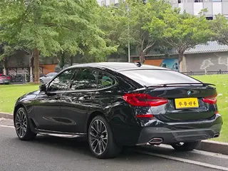 BMW 6 Series GT 2024 630i M Traje deportivo exterior foto 4