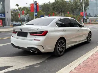 BMW 3 Series 2021 Reforma 325Li M Conjunto deportivo exterior foto 6 BMW 3 Series 2021 Reforma 325Li M Conjunto deportivo exterior foto 6