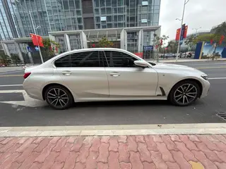BMW 3 Series 2021 Reforma 325Li M Conjunto deportivo exterior foto 8 BMW 3 Series 2021 Reforma 325Li M Conjunto deportivo exterior foto 8