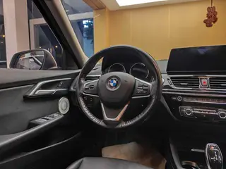 BMW 1 Series 2023 120i M Versión deportiva interior foto 15 BMW 1 Series 2023 120i M Versión deportiva interior foto 15